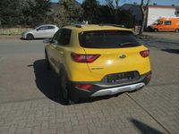 Gebraucht Kia Stonic 99 PS (72 kW) 2019 Gelb SUV