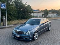 Gebraucht Mercedes E500 AMG 306 PS (225 kW) 2002 Blau Limousine