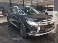 Gebraucht Mitsubishi Outlander Edition 150 PS (110 kW) 2018 Schwarz SUV
