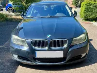 Gebraucht BMW 330 Comfort Edition 245 PS (180 kW) 2009 Blau Limousine