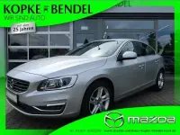 Gebraucht Volvo S60 Momentum 152 PS (111 kW) 2017 Bright silver metallic Limousine