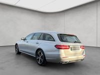 Gebraucht Mercedes E400 Avantgarde 330 PS (242 kW) 2022 Grau Limousine