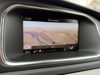 Gebraucht Volvo V40 120 PS (88 kW) 2019 Weiß Kleinwagen