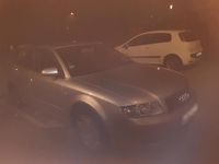Gebraucht Audi A4 131 PS (96 kW) 2004 Silber Limousine