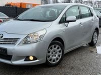 Gebraucht Toyota Verso 147 PS (108 kW) 2009 Silber Van / Kleinbus