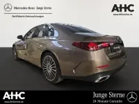 Gebraucht Mercedes E200 AMG 204 PS (150 kW) 2025 Metalliclack samtbraun metalli Limousine