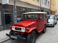 Gebraucht Toyota Land Cruiser 76 PS (55 kW) 1980 Rot SUV