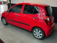 Gebraucht Hyundai i10 Edition 69 PS (50 kW) 2013 Rot Kleinwagen