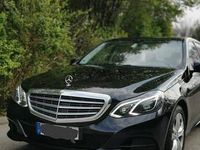 Gebraucht Mercedes E220 Elegance 170 PS (125 kW) 2014 Schwarz Limousine
