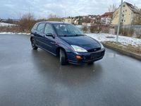 Gebraucht Ford Focus 101 PS (74 kW) 2000 Blau Kleinwagen