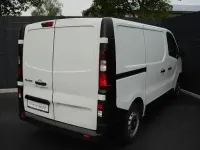 Gebraucht Renault Trafic Komfort 95 PS (69 kW) 2020 Weiß Van / Kleinbus
