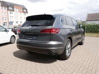 gebraucht VW Touareg 3.0 V6 TDI Elegance R-Line 4M AHK RFK LED NAVI AID ACC