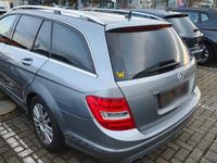 Gebraucht Mercedes C220 170 PS (125 kW) 2014 Grau Kombi