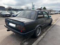 Gebraucht BMW 325 170 PS (125 kW) 1987 Schwarz Coupé