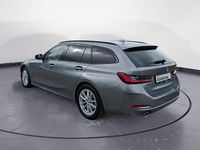 Gebraucht BMW 318 156 PS (114 kW) 2025 Grau Kombi