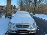 Gebraucht Mercedes E220 150 PS (110 kW) 2002 Grau Limousine