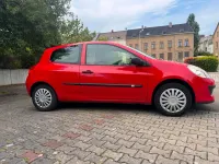 Gebraucht Renault Clio III 65 PS (47 kW) 2006 Rot Kleinwagen
