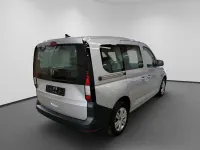 Używany VW Caddy 114 KM (83 kW) 2023 Srebrny Minivan