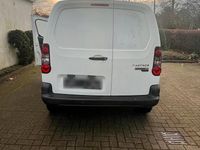 Gebraucht Peugeot Partner 75 PS (55 kW) 2016 Weiß Van / Kleinbus