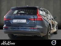 Gebraucht Volvo V60 Core 197 PS (144 kW) 2025 Blau Kombi
