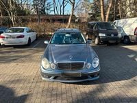 Gebraucht Mercedes E320 Avantgarde 204 PS (150 kW) 2004 Blau Kombi