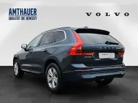 Używany Volvo XC60 Core 197 KM (144 kW) 2024 Niebieski SUV