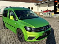 Gebraucht VW Caddy Trendline 84 PS (61 kW) 2017 Viperngrün metallic Van / Kleinbus