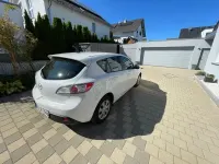 Gebraucht Mazda 3 Center-Line 105 PS (77 kW) 2012 Weiß Limousine
