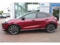 Gebraucht Ford Puma 125 PS (91 kW) 2023 Beautiful berry red SUV