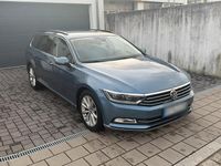 Gebraucht VW Passat Comfortline 239 PS (175 kW) 2015 Blau Kombi