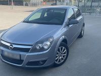 Gebraucht Opel Astra 125 PS (91 kW) 2005 Silber Kleinwagen