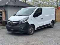 Używany Opel Vivaro 90 KM (66 kW) 2015 Biały Minivan