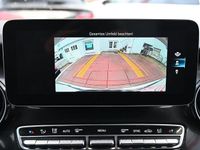 Gebraucht Mercedes V220 Edition 163 PS (119 kW) 2023 Silber Van / Kleinbus
