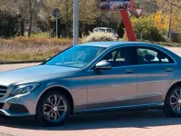 Używany Mercedes C250 204 KM (150 kW) 2015 Srebrny Sedan/Limuzyna
