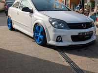 Gebraucht Opel Astra GTC OPC 241 PS (177 kW) 2010 Weiß Limousine