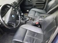 Gebraucht BMW 525 193 PS (141 kW) 2002 Blau Limousine