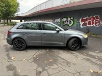 Gebraucht Audi A3 Attraction 180 PS (132 kW) 2013 Silber Limousine