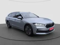 Gebraucht Skoda Superb Selection 265 PS (194 kW) 2025 Pebble silber metallic Kombi