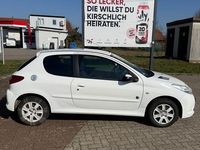 Gebraucht Peugeot 206 60 PS (44 kW) 2012 Weiß Limousine
