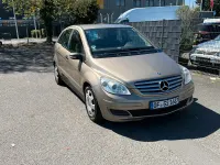 Second-hand Mercedes B180 2006 Auriu Monovolum