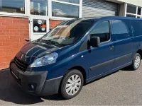 Gebraucht Peugeot Expert 120 PS (88 kW) 2016 Blau Van