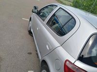Gebraucht Toyota Yaris 68 PS (50 kW) 2002 Grün Kleinwagen