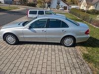 Gebraucht Mercedes E220 Elegance 150 PS (110 kW) 2003 Silber Limousine