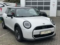 Usata Mini Cooper 156 CV (114 kW) 2024 Bianco Utilitaria
