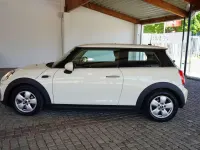 Usata Mini Metropolitan 102 CV (75 kW) 2016 Bianco Utilitaria