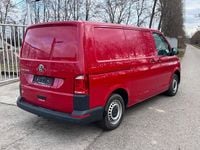 Gebraucht VW T6 102 PS (75 kW) 2018 Rot Van