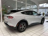 Gebraucht Ford Mustang Mach-E 197 kW (269 PS) 2022 Weiß mitperleffekt metallic SUV