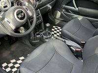 Second-hand Mini ONE 90 CP (66 kW) 2005 Negru Hatchback