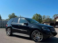 Gebraucht Mercedes ML500 389 PS (286 kW) 2008 Schwarz SUV