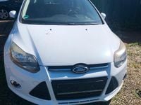 Gebraucht Ford Focus 125 PS (91 kW) 2012 Weiß Limousine